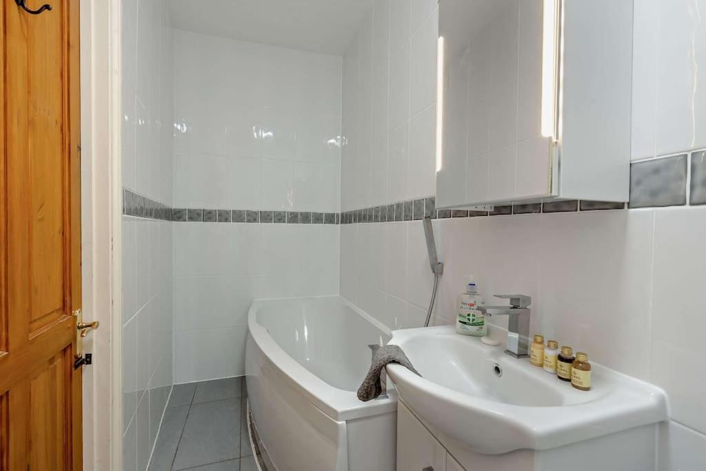 Dizzy Heights Swanage Sleeps 10 With Amazing Views Villa Eksteriør billede