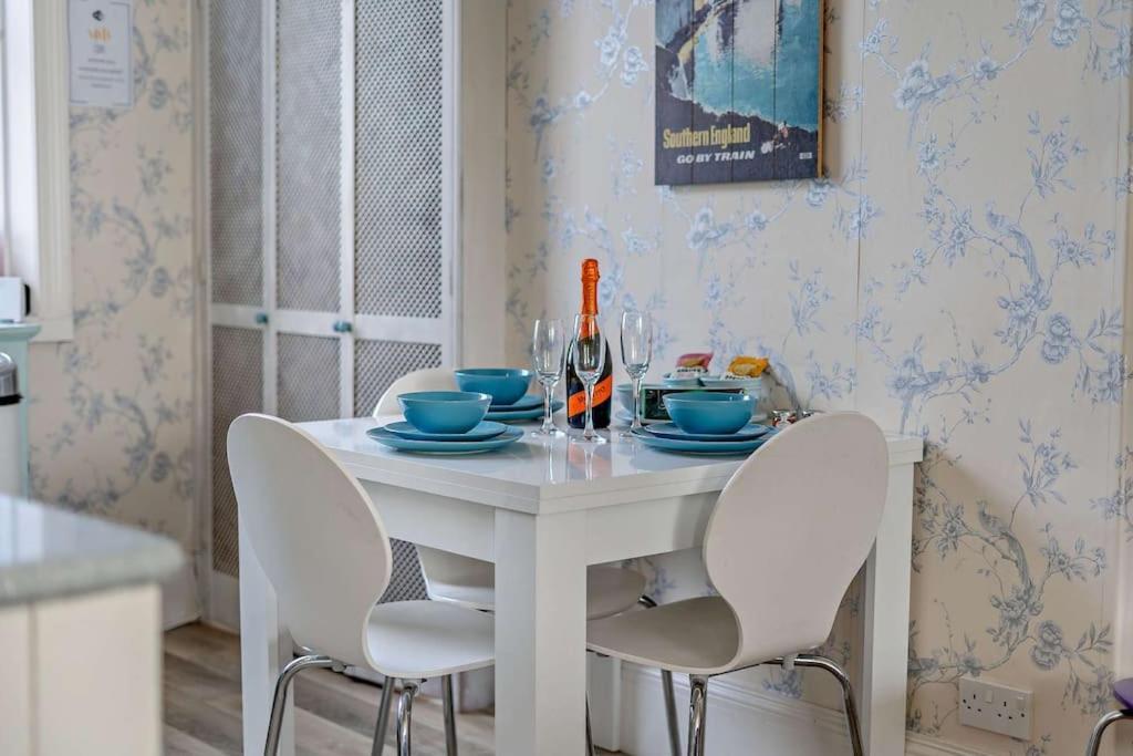 Dizzy Heights Swanage Sleeps 10 With Amazing Views Villa Eksteriør billede
